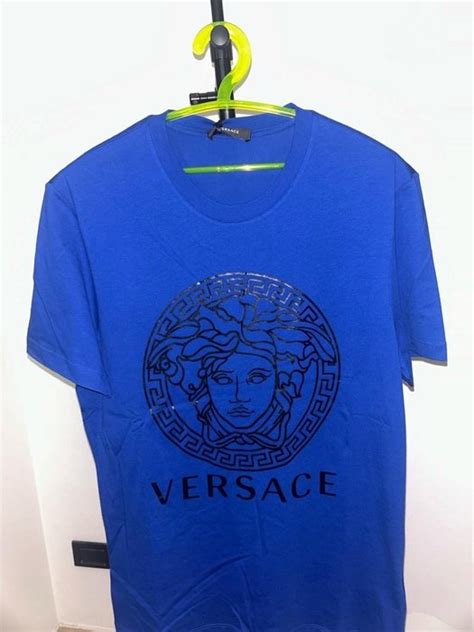 dove posso comprare maglieta versace vicenza|Maglioni di Versace da donna .